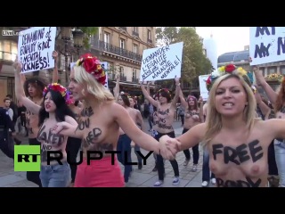 naked girls from femen against the cops