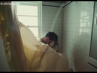 suzanne clement's boobs in the shower in laurence anyways (2012, xavier dolan)